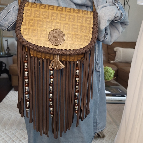 🔥SOLD🔥Authentic Fendi Boho Fringe Handbag louis vuitton boho bag - Picture 4 of 16